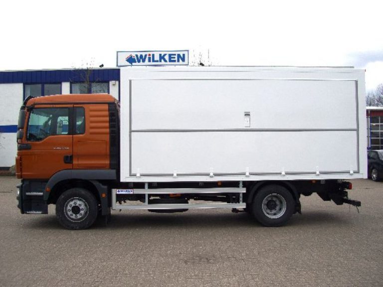 isokoffer-klappwand-rolltor__1_